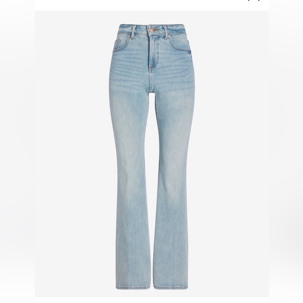 Express Curvy Flare High Rise Jeans - Picture 2 of 9